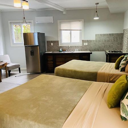 Puerto Viejo de Talamanca Lizard King Hotel & Suites מראה חיצוני תמונה