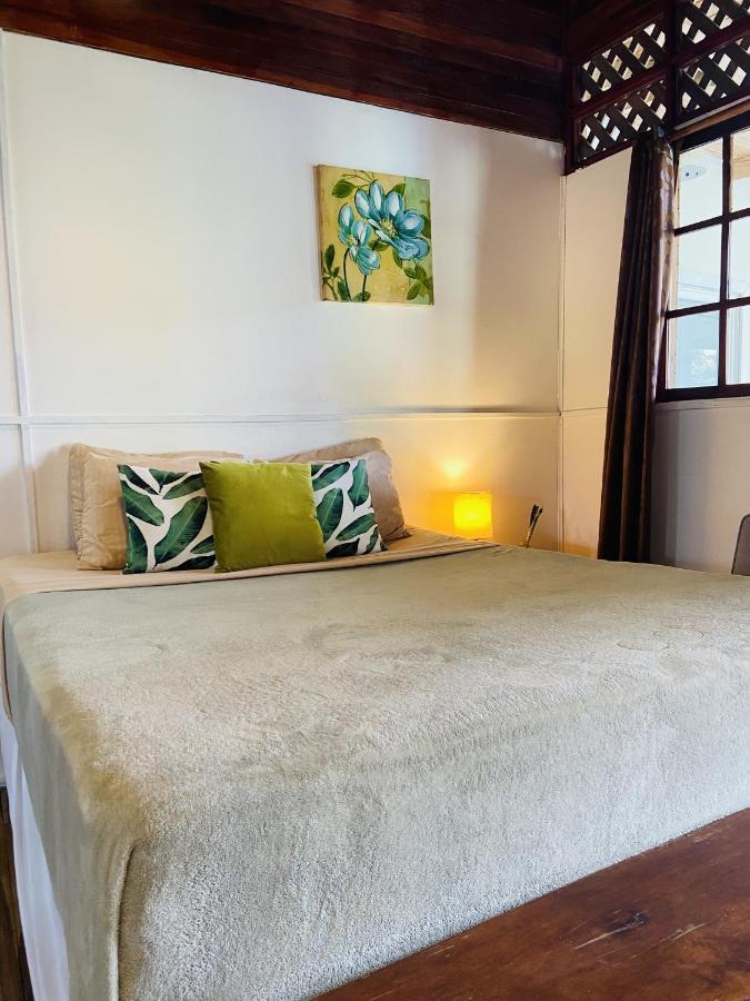 Puerto Viejo de Talamanca Lizard King Hotel & Suites מראה חיצוני תמונה