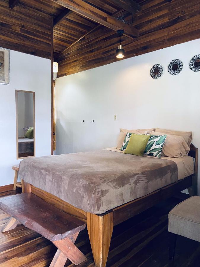 Puerto Viejo de Talamanca Lizard King Hotel & Suites מראה חיצוני תמונה
