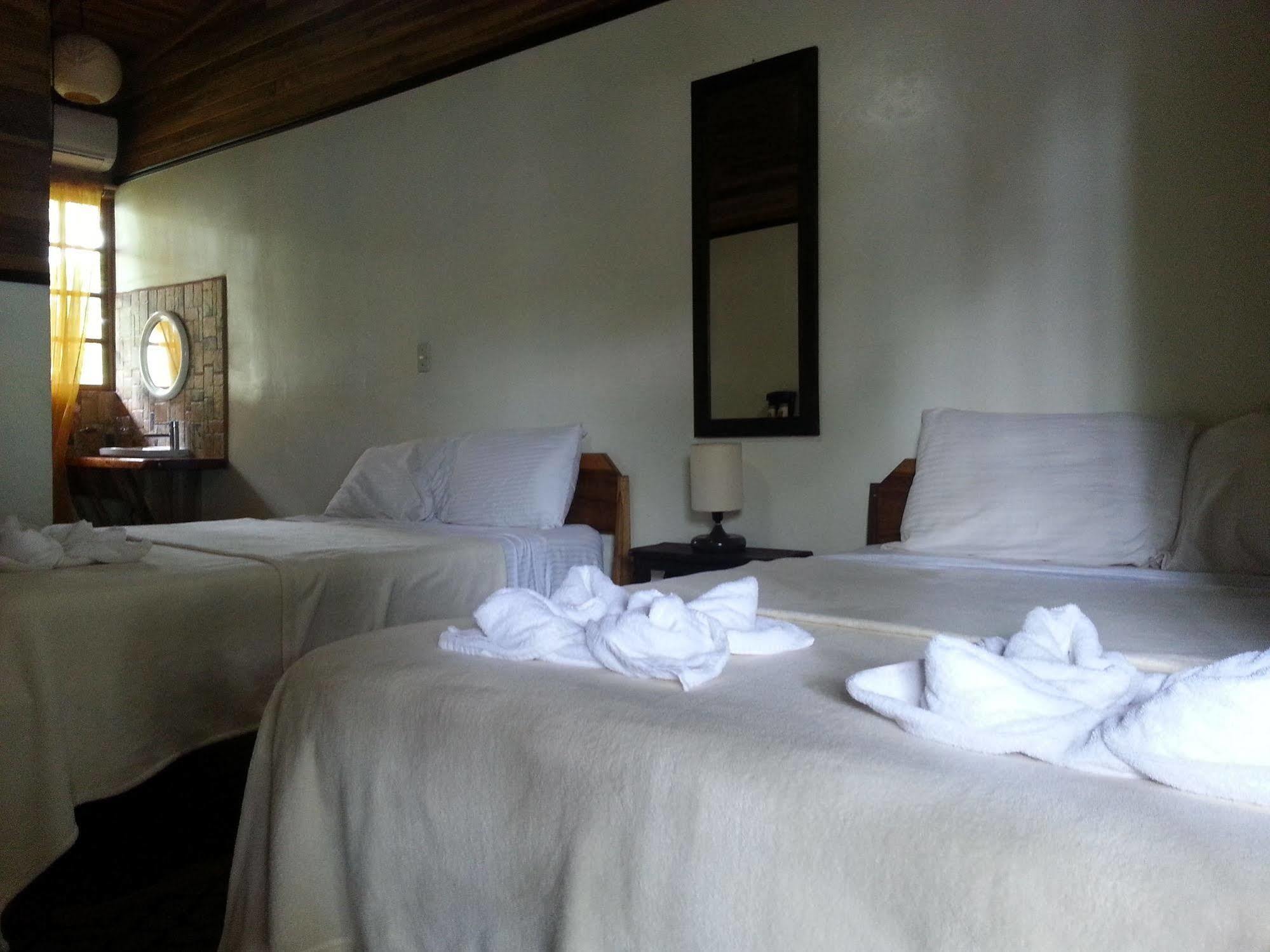 Puerto Viejo de Talamanca Lizard King Hotel & Suites מראה חיצוני תמונה